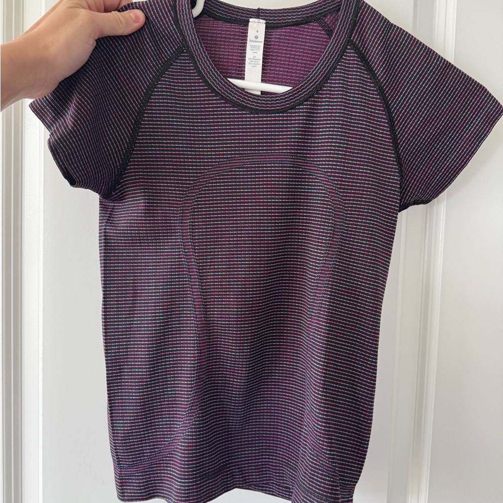 lululemon athletica size 4 cropped top